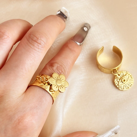 Stainless Steel Adjustable Open Ring Gold Plated Hammered Texture Evil Eye Flower Pendant Jewelry For Women