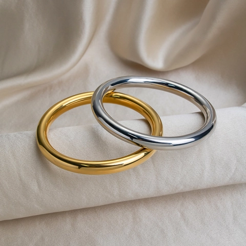 Plain Bangle Bracelet Minimalist High Polished Stainless Steel 18K Gold Plated Waterproof Hypoallergenic Jewelry Women