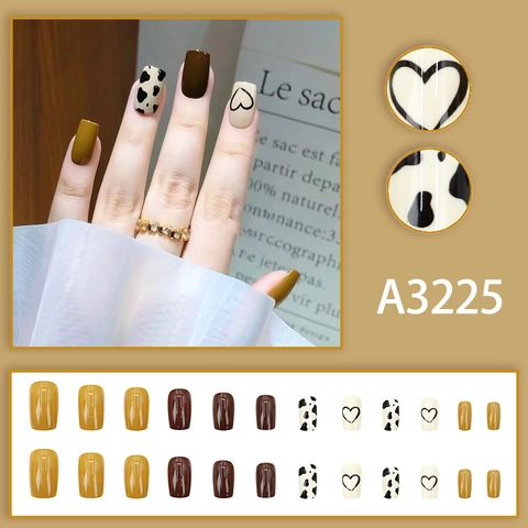 Leopard Cow Pattern Heart Short Square Press On Nails Glossy Fake Nails Autumn Winter Mixed Color Daily Decoration Women