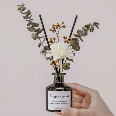 Reed Diffuser Set Fragrance Oil With Glass Bottle Dried Flowers And Sticks For Home Office Decor Aesthetic Hotel Series
