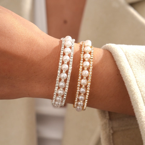 Bracelet Jonc Ouvert Élégant À Plusieurs Rangs Base En Cuivre Künstliche Perle Fantaisie Strass Bijoux De Déclaration Pour Femmes