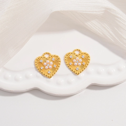 Elegante Ciondolo Solo in Argento Sterling 925 a Cuore Con Perla Artificiale e Strass Design Retrò a Fiore Placcato Oro