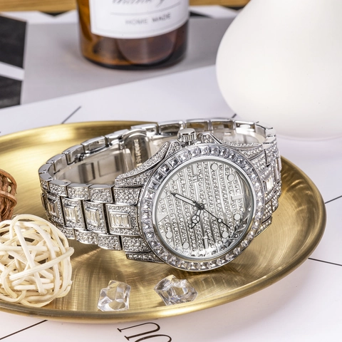 Men's Luxury Quartz Watch Stainless Steel Rhinestone Full Crystal Business Watch Luminous Calendar Round Analogue Wristwatch