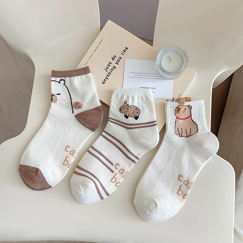 Women Cute Cartoon Capybara Bear Pattern Cotton Crew Socks Korean Style Striped Breathable Sweat-Absorbent Casual Mid-Tube Socks