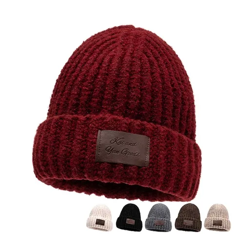 Women Knitted Beanie Hat Warm Acrylic Ribbed Cuff Hat Outdoor Winter Autumn Versatile Fashion Leather Label Decor