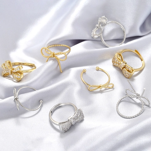 Anello Regolabile Apertura Fiocco in Ottone Zirconia di Moda per Donna Ins Stile Geometrico Figura Otto Nodo Elegante Gioielli da Dito