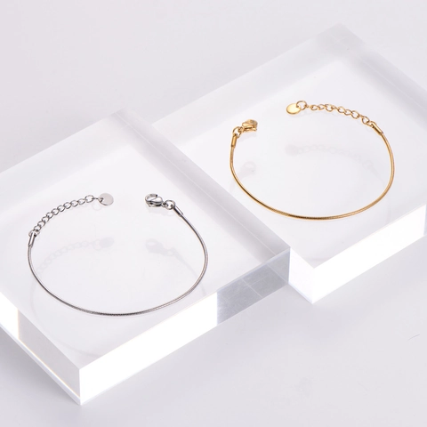 Pulsera De Cadena De Serpiente Minimalista Para Mujer De Acero Inoxidable Joyería Pulida Elegante Colgante Redondo Ajustable