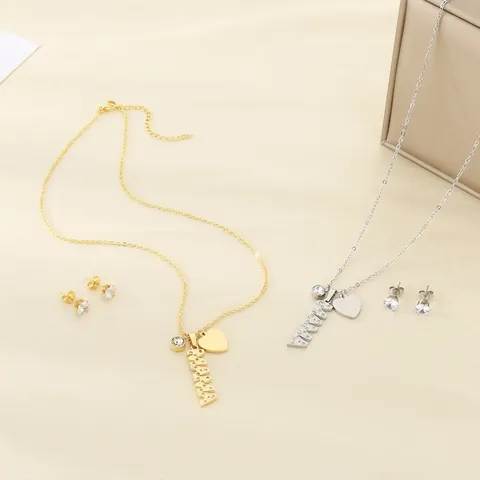 Gioielli Di Moda Festa Della Mamma Collana Con Pendente Lettera Mama Cuore Strass Tondi E Orecchini In Acciaio Inossidabile