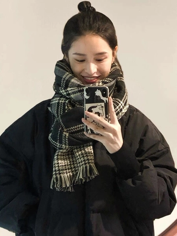 Women Classic Plaid Scarf Winter Warm Imitation Cashmere Scarf Fashion Checkered Tassel Shawl Wrap Soft Neck Warmer Outdoor Daily