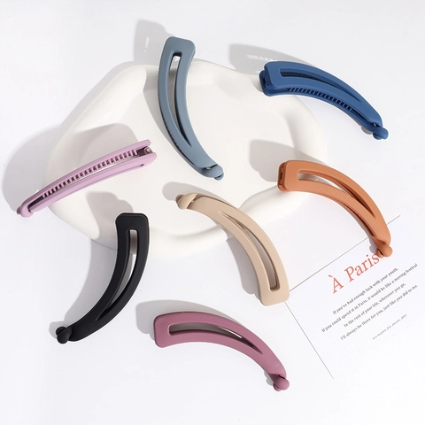 Large Matte Banana Hair Clip Non-Slip Ponytail Holder Twisted Knot Design Acrylic Headwear For Women Girls