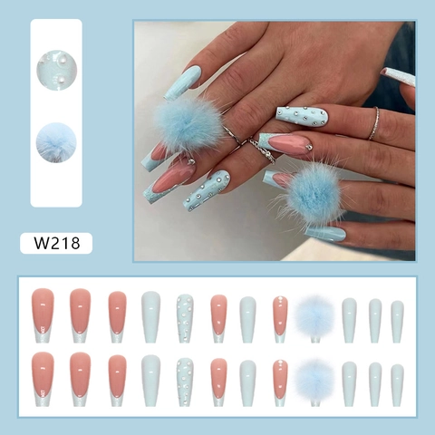 Press On Nails Bara Lunga Blu Chiaro Nude Rosa Stile Francese Con Pom-Pom Strass Manicure Artificiale Per Donne