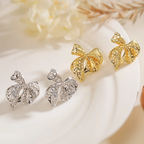Hollow Bow Stud Earrings Gold Plated Copper Filigree Minimalist Fashion Jewelry For Women