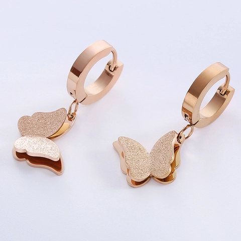 Orecchini Huggie Hoop A Farfalla Acciaio Inossidabile 316L Placcato Oro 18K Satinato Doppia Farfalla Per Donna