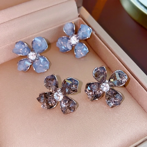 Flower Stud Earrings With Alloy Crystal Rhinestone And Silver Earring Post For Women Delicate Fashion Accessory