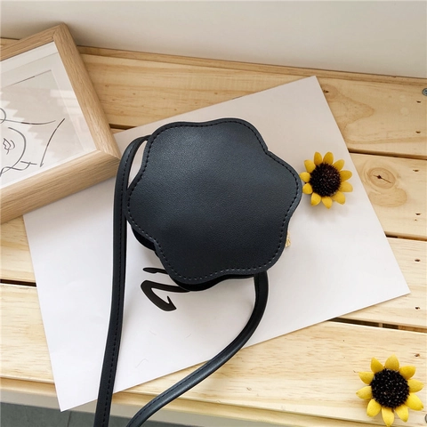 Cute Flower Crossbody Bag PU Leather Petal Mini Shoulder Purse Contrast Color Toddler Girls Fashion Small Handbag