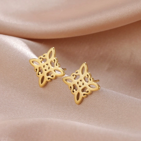 Witches Knot Stecker Ohrringe 304 Edelstahl Durchbrochene Keltische Knoten Wicca S-Form Retro Schmuck Damen