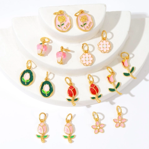 Charms Fiori Ciondoli Lega Placcato Oro Smalto Tulipano Rosa Fragola Forme DIY Creazione Di Gioielli Collana Bracciale Accessorio