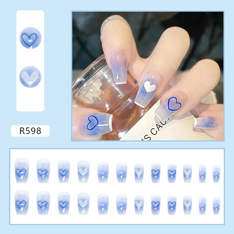 Press On Nails Blue And White Gradient Heart Pattern Long Coffin False Nails Fresh Style Wearable Finger Art