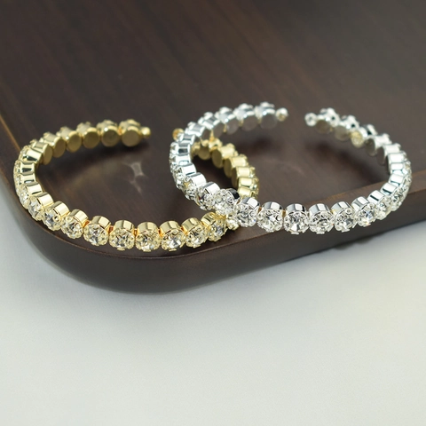 Elegant Single Row Rhinestone Open Bangle Bracelet Shiny Round Cut Alloy Wristband For Women Wedding Party Jewelry Gift