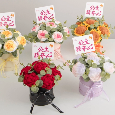 Handgefertigter Häkelblumenstrauß Aus Wollgarn Rose Sonnenblume Gestrickte Blumengesteck Runde Geschenkbox Für Valentinstag