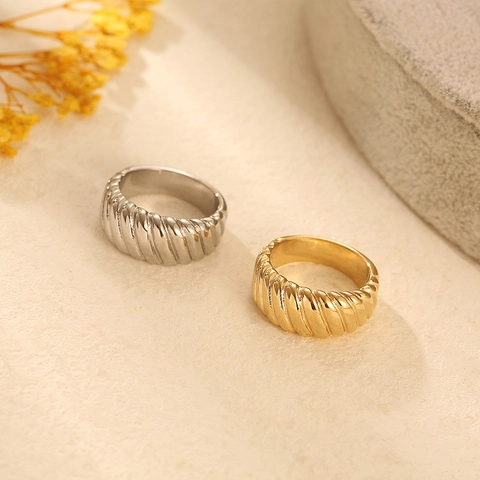 Anillo Ancho Vintage Chapado En Oro 18K Acero Inoxidable Croissant Espiral Textura Diagonal Joyería Estilo Retro Hombre Mujer