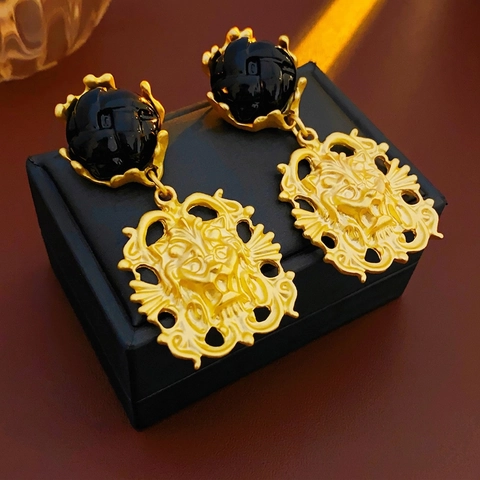 Orecchini Pendenti Con Testa Di Leone Vintage Metallo Geometrico Perla Artificial Stile Barocco Elegante Per Donna Con Perno In Argento