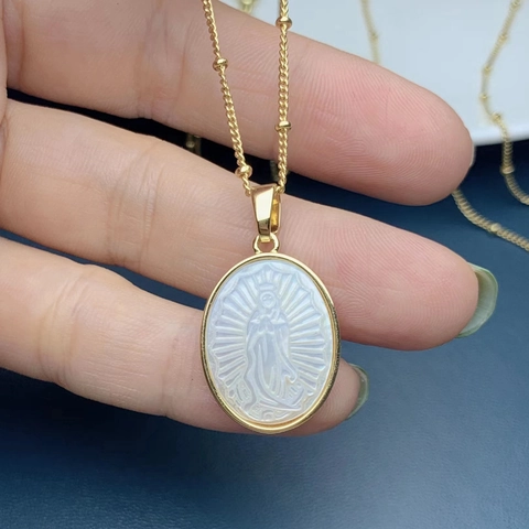 Vintage Religious Virgin Mary Guadalupe Pendant Necklace Mother Of Pearl Copper 18K Gold Plated Oval Necklace For Women