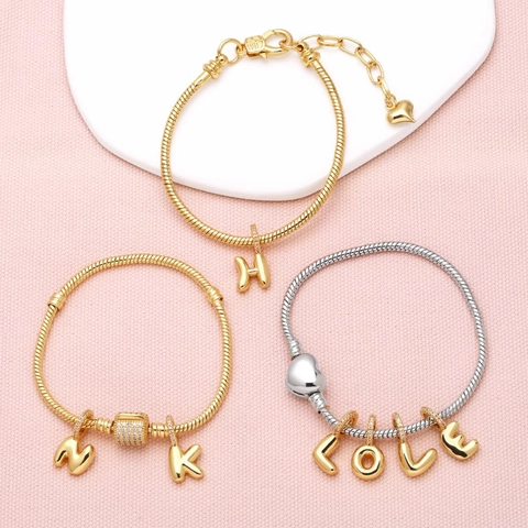 Damen 18K Vergoldetes Kupfer Anfangsbuchstabe Anhänger Herz Schlangenkette Armband Zirkonia Inlay Mode Schmuck