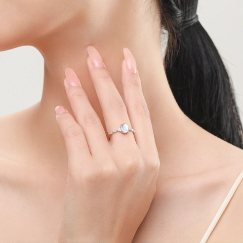 S925 Sterlingsilber Ovaler Mondstein Ring Für Damen Vintage Minimalistisch Eingelegter Strass Geometrischer Fingerring Schmuck Geschenk