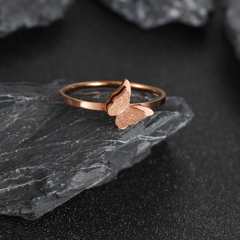 Titanium Steel Rose Gold Lucky Cat Butterfly Pendant Ring Minimalist Korean Style Fashion Finger Jewelry For Women Girls