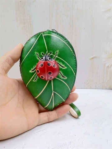 Leaf Shape Coin Purse Genuine Leather Handcrafted Ladybug Caterpillar Small Wallet Portable Zipper Pouch Pendant
