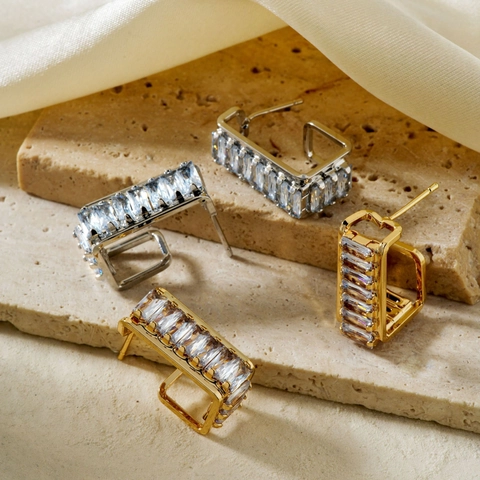 Elegant Copper Rectangular Rhinestone Stud Earrings For Women Geometric Gold Silver Plated Fashion Niche Design Jewelry
