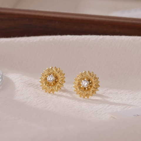 French Ins Style Sunflower Stud Earrings For Women Stainless Steel Rhinestone Sun Flower Elegant Minimalist Jewelry Gift