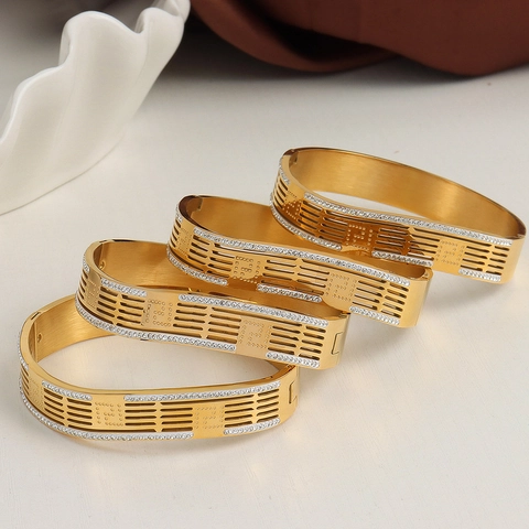 Bracciale Rigido in Acciaio al Titanio alla Moda per Donna Placcato Oro 18K Argento Bracciale Geometrico con Strass Gioielli