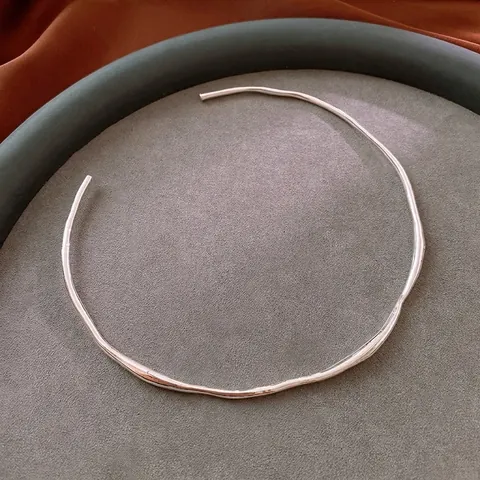 Girocollo Aperto In Rame Placcato Oro Minimalista Donna Design Ondulato Martellato Irregolare Geometrico Alla Moda