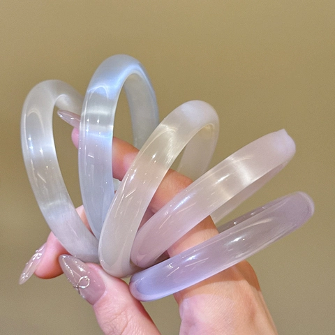 New Chinese Style Cat Eye Resin Bangle Geometric Round Semi Transparent Smooth Elegant Minimalist Hand Jewelry For Women