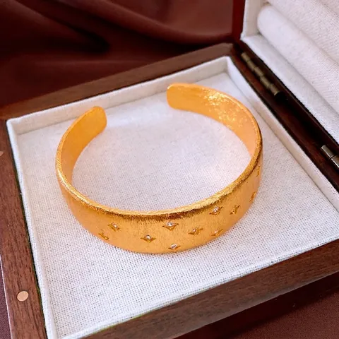 Open Cuff Bracelet Copper 18K Gold Plated Zircon Star Motif Matte Brushed Texture Fashion Minimalist Jewelry For Women