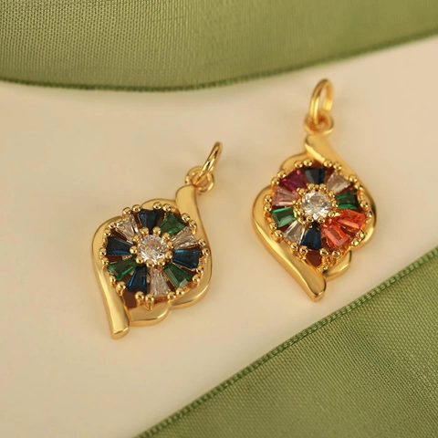 Elegant Floral Pendant Necklace Copper Plated 18K Gold Multi Color Zircon Sweet Flower Jewelry For Women Girls Gift