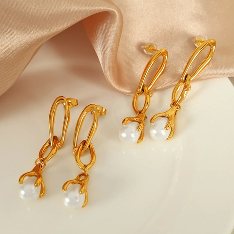 Orecchini Pendenti In Acciaio Inossidabile Placcato Oro 18K Con Perla Artificial Finta Bianca Gioielli Eleganti Da Donna