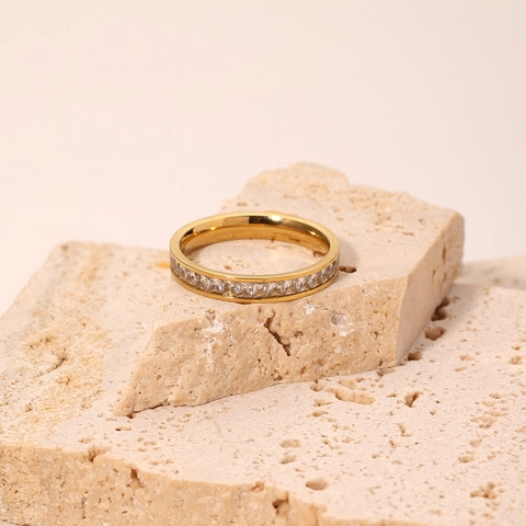 Eternity Ring Edelstahl 18K Vergoldet Quadratischer Zirkonia Minimalistischer Modeschmuck Für Damen