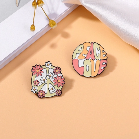 Broches Émaillées Peace Love Vintage Pour Femmes Enfants Alliage De Zinc Fleur De Marguerite Signe De Paix Épingles Pour Chapeaux Sacs