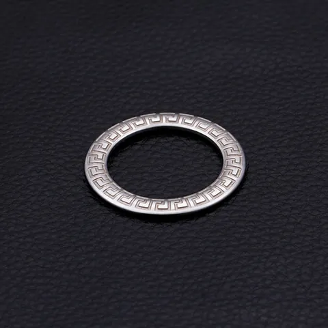 Ciondolo Rotondo In Acciaio Inossidabile Motivo Greca Meandro Traforato Accessori Per Creazione Gioielli Fai Da Te