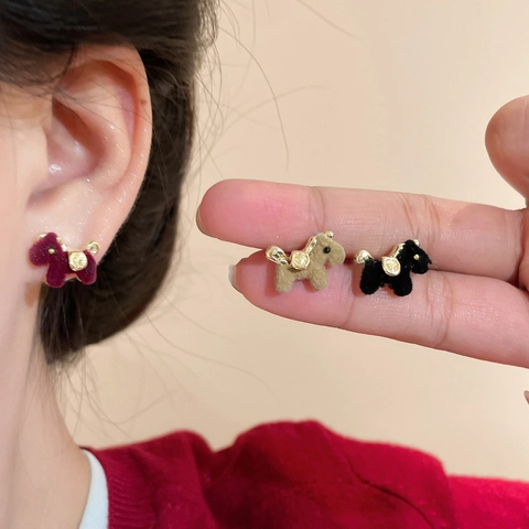 Beflockte Hund Ohrstecker Mit Silbernem Ohrstift Süße Pudelform Legierung Strass Retro Schmuck Für Damen