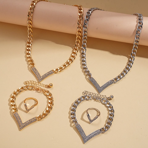 Legering Rijnsteen V Vorm Ketting Armband En Ring Voor Dames Verstelbaar Elegante Mode Sieraden Accessoire
