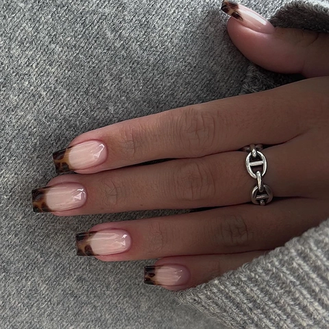 French Leopard Print Press On Nails Square Short Tortoise Shell Pattern False Nails Full Cover Artificial Chic For Women