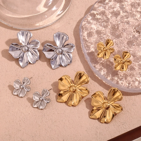 Floral Stud Earrings 18K Gold Plated Stainless Steel Vintage Flower Petal Shape Delicate Fashion Jewelry For Women