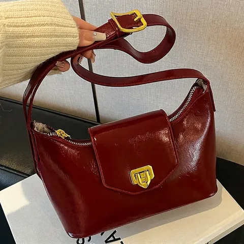 Vintage Glossy PU Leather Underarm Bag For Women Retro Shoulder Bag With Golden Lock And Adjustable Strap