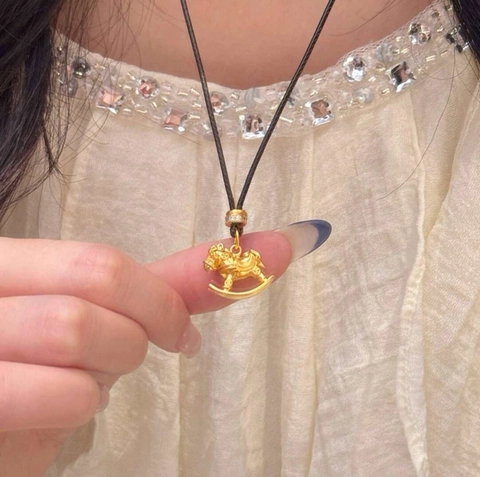 Collar Con Colgante De Caballo Balancín De Cobre Chapado En Oro Con Circonita Retro Zodíaco Poni Animal Cadena Suéter Mujer