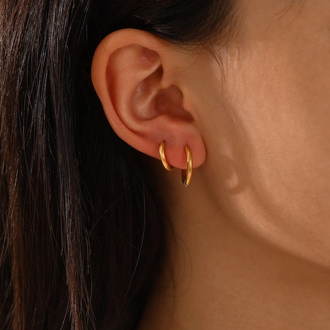 Pendientes De Aro Minimalistas De Acero Inoxidable Color Dorado Pulido Brillante Redondo Joyería Para Mujer Estilo De Diseño