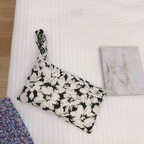 Floral Print Cotton Fabric Pouch Handbag With Wristlet Strap Zipper Closure Small Sweet Phone Bag For Women Girls